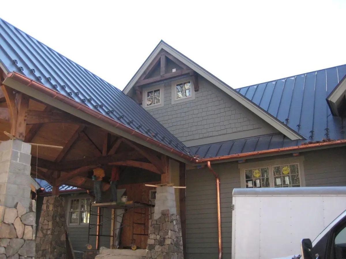 Craftsman Roofing team delivering quality roofing work in Spangle